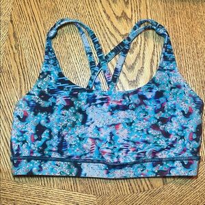Lululemon Women's Blue Patterned Sports Bra